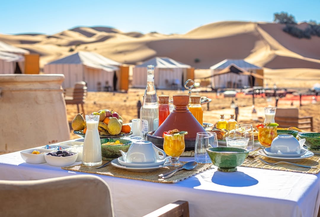 MERZOUGA LUXURY EXPERIENCE ✈️ – 4 JOURS / 3 NUITS – PAR AVION